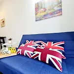 2 Rooms 6 Guest Vim3, Isp School Desa Parkcity, One Utama, Bandar Menjalara, Kepong, Sri Damansara, Mutiara Damansara, Damansara Perdana, Kota Damansara, Kuala Lumpur